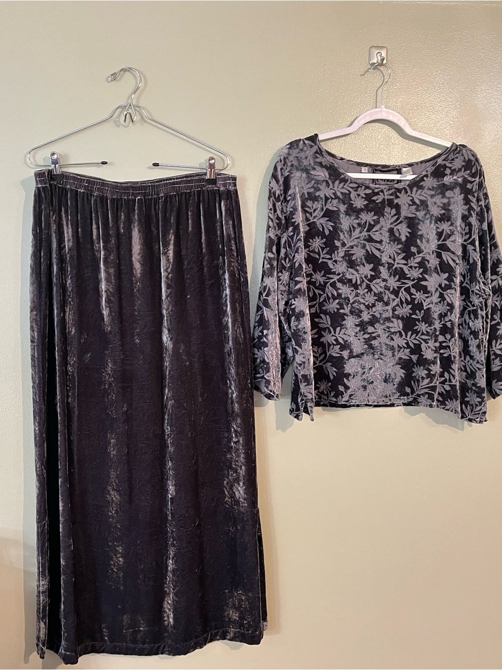 Kiko Burnout Velvet Silk Blend OS Whimsical Lagenlook VTG Y2K Set Skirt Top Gray